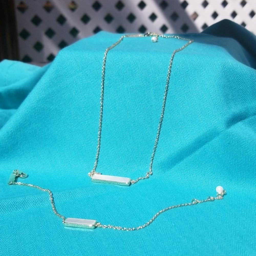 Mother of Pearl Necklace and Bracelet